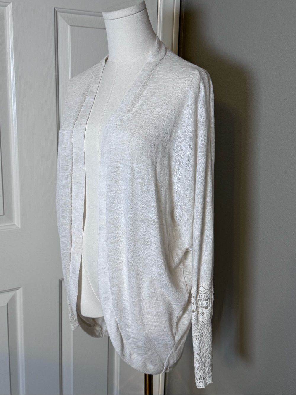 Alya Cream Open-Front Cardigan with Lace Trim